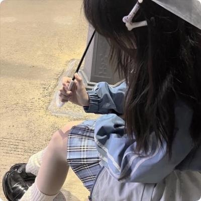 海坐下来时没有风